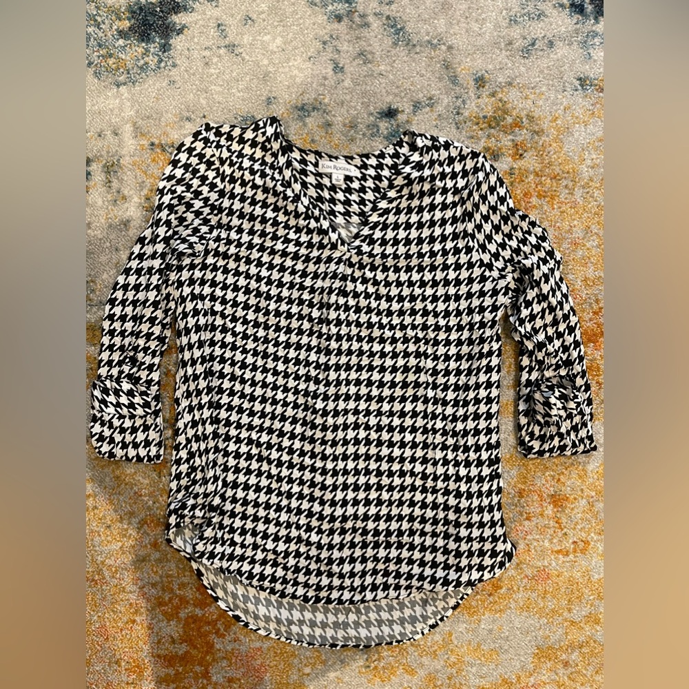 Black and white long sleeve shirt